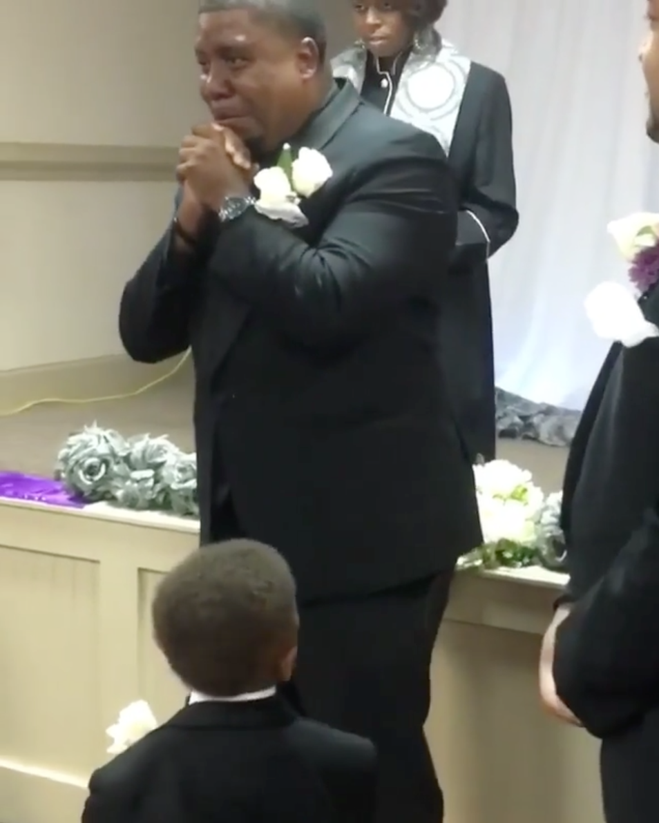 We Almost Cried Watching This Groom's Reaction To His Bride Coming Down the Aisle
